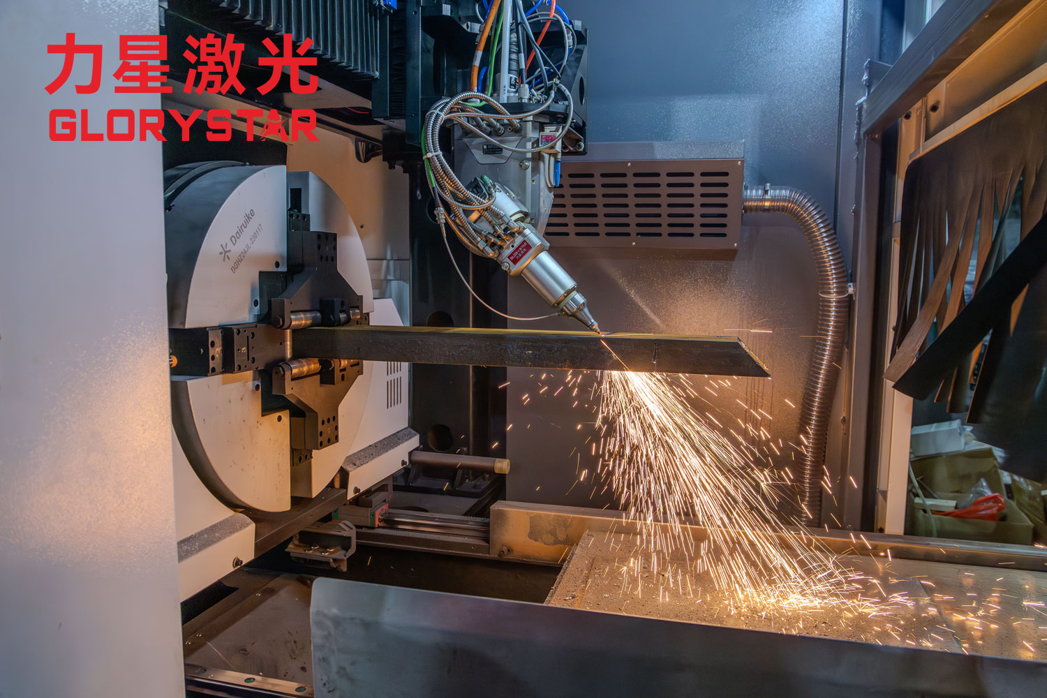 光纤激光切割机在切管...